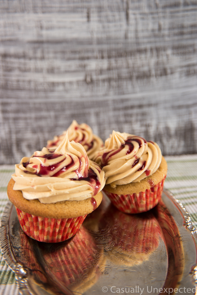 Peanut Butter Frosting Cupcakes1